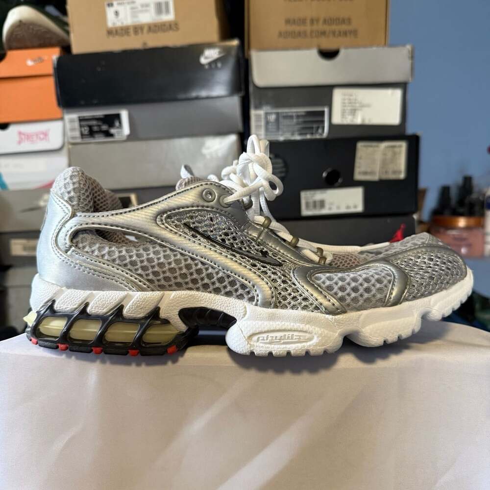 Nike Air Zoom Spiridon Cage 2 Size 9.5 Metallic Silver 2003